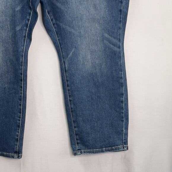 Judy Blue Slim Fit Medium Wash High Rise Jeans Plus Sz 22W JB88776 DK Whiskered - Picture 3 of 16